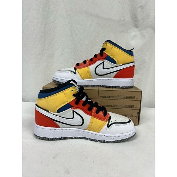 NEW Air Jordan 1 Mid SE (GS) Size‎ 4Y White/Black-Picante Red DV1316-100 main image 8